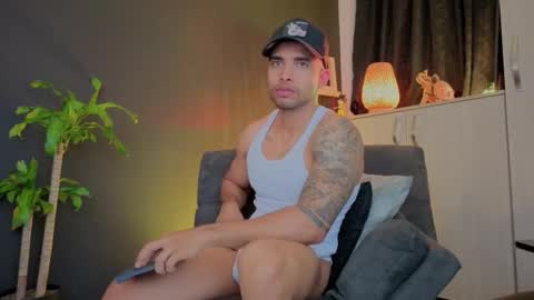 Snapshot of lincom_amith chatting on 12, 11, 2025 lincom amith online show from 12, 11, 2025