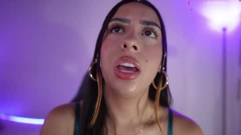 Snapshot of lincy_rios chatting on 15, 5, 2026 Lincy Rios online show from 15, 5, 2026