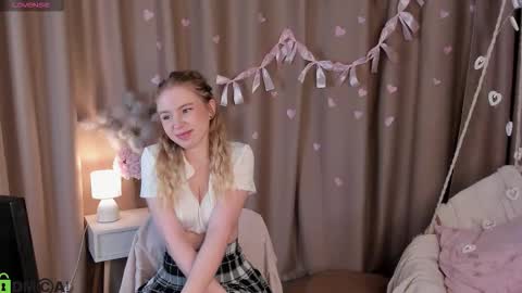 Snapshot of linda__bloom chatting on 16, 2, 2026 Lin online show from 16, 2, 2026