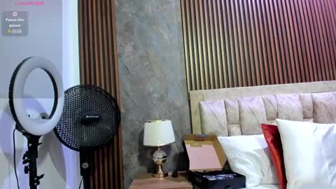 linda cabal online show from 10, 11, 2025