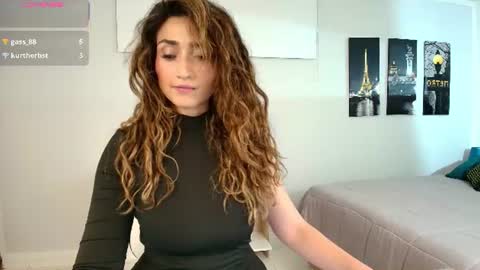 Snapshot of linda_morgan1 chatting on 26, 6, 2026 Maria Paula online show from 26, 6, 2026