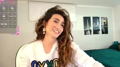 Snapshot of linda_morgan1 chatting on 9, 7, 2026 Maria Paula online show from 9, 7, 2026