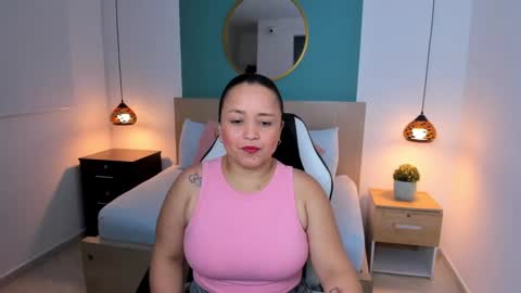 Snapshot of linda_rios_ chatting on 20, 12, 2024 L I N D A online show from 20, 12, 2024