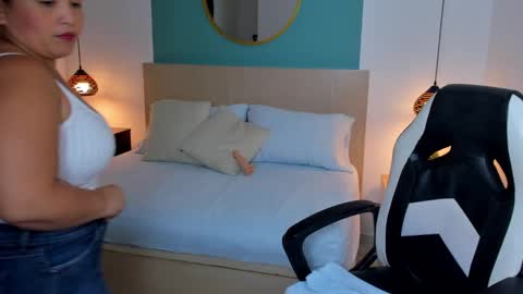 Snapshot of linda_rios_ chatting on 9, 1, 2025 L I N D A online show from 9, 1, 2025