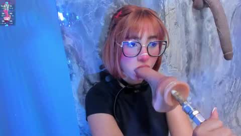 Snapshot of linda_sofi__ chatting on 30, 10, 2025 linda_sofi__ online show from 30, 10, 2025