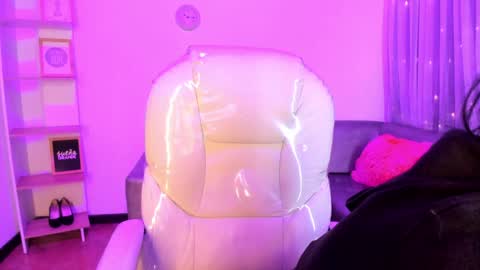 Snapshot of lindaa_miller chatting on 20, 1, 2025 linda miller online show from 20, 1, 2025