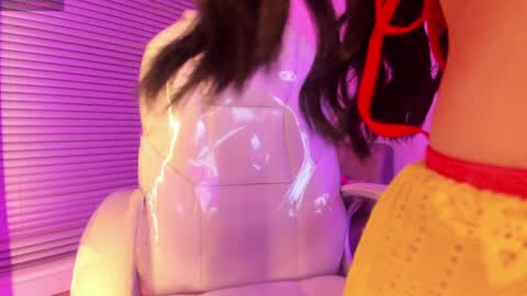 Snapshot of lindaa_miller chatting on 4, 2, 2025 linda miller online show from 4, 2, 2025