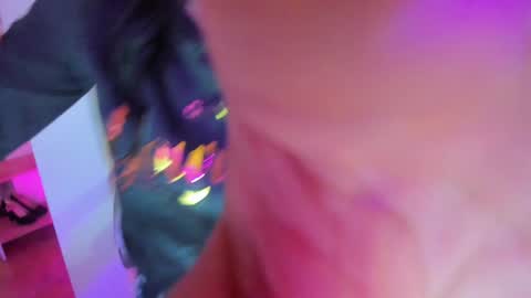 Snapshot of lindaa_miller chatting on 8, 2, 2025 linda miller online show from 8, 2, 2025