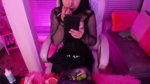 Snapshot of lindaa_miller chatting on 12, 2, 2025 linda miller online show from 12, 2, 2025