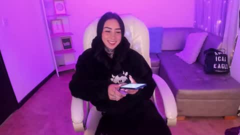 Snapshot of lindaa_miller chatting on 9, 3, 2025 linda miller online show from 9, 3, 2025