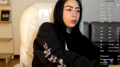 Snapshot of lindaa_miller chatting on 11, 10, 2025 linda miller online show from 11, 10, 2025