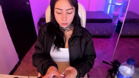 Snapshot of lindaa_miller chatting on 13, 10, 2025 linda miller online show from 13, 10, 2025