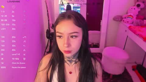 Snapshot of lindaa_miller chatting on 9, 11, 2025 linda miller online show from 9, 11, 2025