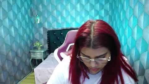 Snapshot of lindabreexlove chatting on 12, 12, 2024 online show from 12, 12, 2024