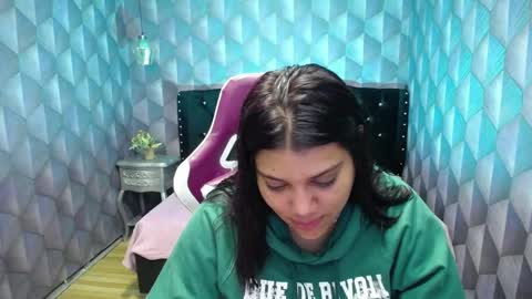 Snapshot of lindabreexlove chatting on 15, 12, 2024 online show from 15, 12, 2024