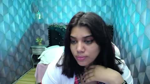 Snapshot of lindabreexlove chatting on 18, 12, 2024 online show from 18, 12, 2024