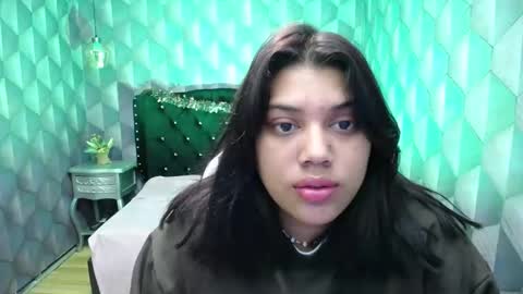 Snapshot of lindabreexlove chatting on 23, 12, 2024 online show from 23, 12, 2024