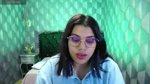 Snapshot of lindabreexlove chatting on 24, 12, 2024 online show from 24, 12, 2024