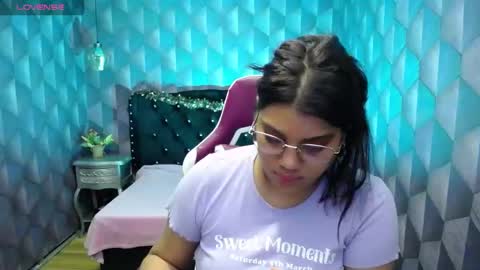 Snapshot of lindabreexlove chatting on 29, 12, 2024 online show from 29, 12, 2024