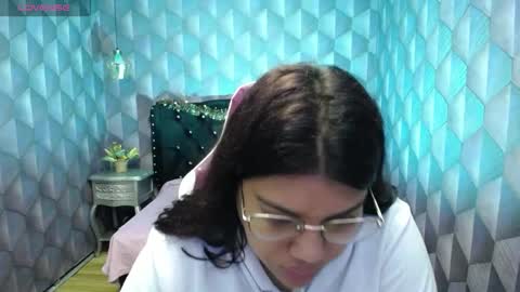 Snapshot of lindabreexlove chatting on 31, 12, 2024 online show from 31, 12, 2024