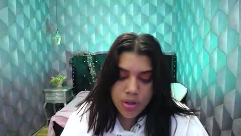Snapshot of lindabreexlove chatting on 6, 1, 2025 online show from 6, 1, 2025