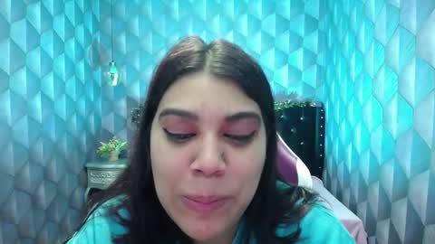 Snapshot of lindabreexlove chatting on 7, 1, 2025 online show from 7, 1, 2025