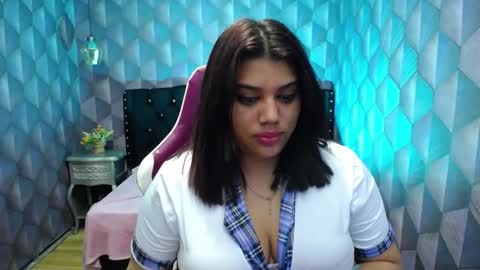Snapshot of lindabreexlove chatting on 8, 1, 2025 online show from 8, 1, 2025