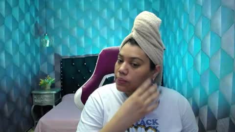 Snapshot of lindabreexlove chatting on 9, 1, 2025 online show from 9, 1, 2025