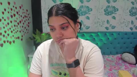 Snapshot of lindabreexlove chatting on 30, 1, 2025 online show from 30, 1, 2025