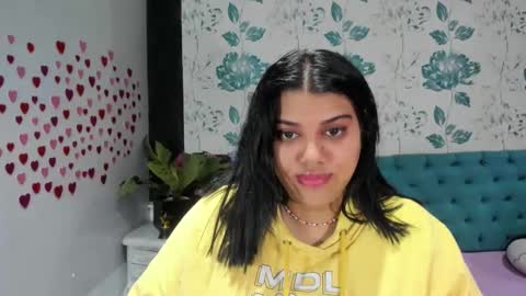 Snapshot of lindabreexlove chatting on 4, 2, 2025 online show from 4, 2, 2025