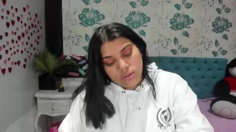 Snapshot of lindabreexlove chatting on 21, 2, 2025 online show from 21, 2, 2025