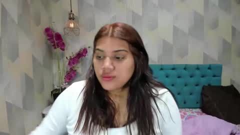 Snapshot of lindabreexlove chatting on 13, 9, 2025 online show from 13, 9, 2025
