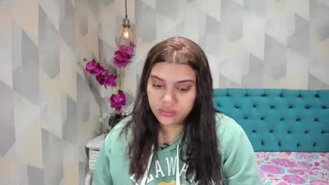 Snapshot of lindabreexlove chatting on 15, 9, 2025 online show from 15, 9, 2025