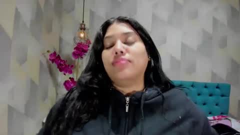 Snapshot of lindabreexlove chatting on 10, 10, 2025 online show from 10, 10, 2025