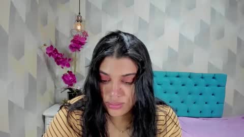 Snapshot of lindabreexlove chatting on 11, 10, 2025 online show from 11, 10, 2025