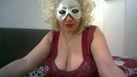 Snapshot of lindaxsmile chatting on 9, 2, 2025 LindaXSmile online show from 9, 2, 2025