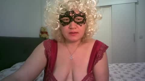 Snapshot of lindaxsmile chatting on 17, 2, 2025 LindaXSmile online show from 17, 2, 2025