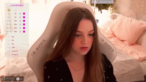 Snapshot of linesssssa chatting on 1, 11, 2025 linesssssa online show from 1, 11, 2025