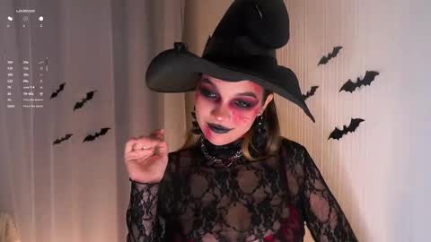 Snapshot of linettedennett chatting on 26, 10, 2025 Kate online show from 26, 10, 2025