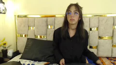 ling ling24 online show from 11, 3, 2025