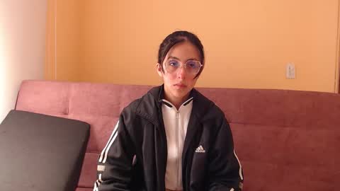 ling ling24 online show from 13, 10, 2025