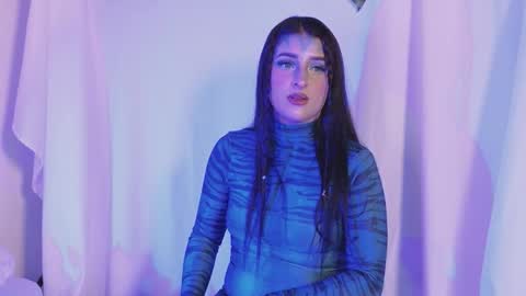 Snapshot of linoshka_1 chatting on 25, 10, 2025 Luciana online show from 25, 10, 2025