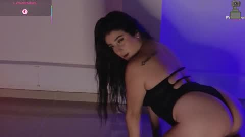 Snapshot of linoshka_1 chatting on 29, 11, 2025 Luciana online show from 29, 11, 2025