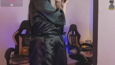 Snapshot of linoshka_1 chatting on 26, 2, 2026 Luciana online show from 26, 2, 2026