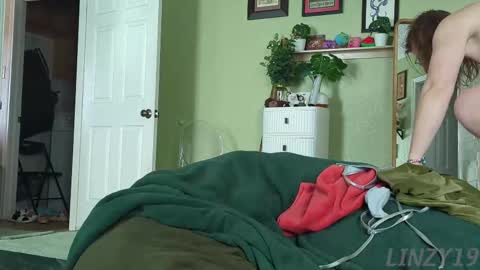 Linzy19 online show from 7, 1, 2026