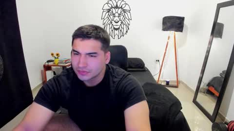 Snapshot of lionn_kingg chatting on 9, 11, 2025 Lion online show from 9, 11, 2025