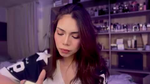 Liora of Ophir online show from 1, 12, 2025