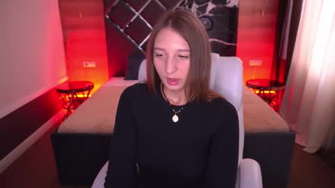 Snapshot of liorafox chatting on 18, 10, 2025 Lia online show from 18, 10, 2025