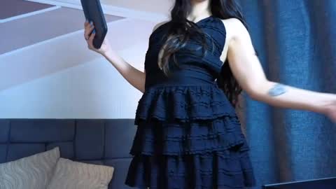 liorasterling online show from 30, 5, 2026