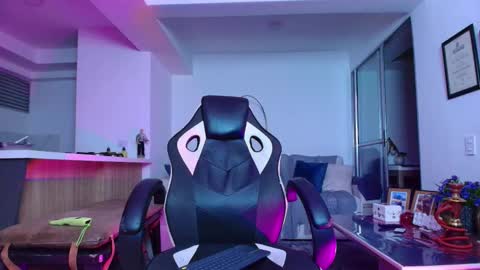 Lior Vante online show from 11, 2, 2026